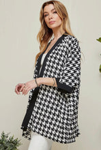 Load image into Gallery viewer, Classic Houndstooth Cardi/Kimono