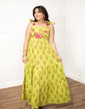 Load image into Gallery viewer, Addison Maxi Dress