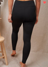 Load image into Gallery viewer, Laser Cut Leggings
